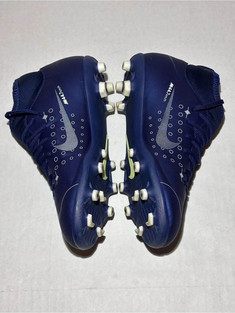 Nike Kids' Mercurial Superfly 7 Club MDS FG Soccer Cleats Size 4Y (BQ5418-401)